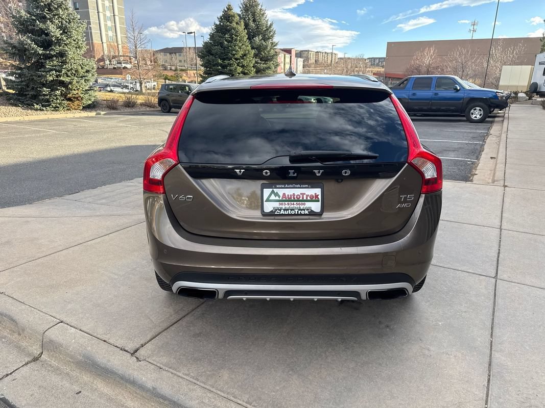 Used 2016 Volvo V60 T5 Cross Country w/ Convenience Package AWD/4WD image 7