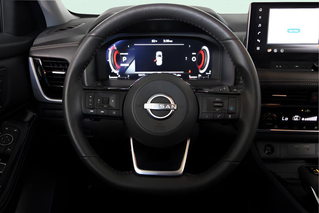 Used 2024 Nissan Rogue SL w/ SL Premium Package image 18