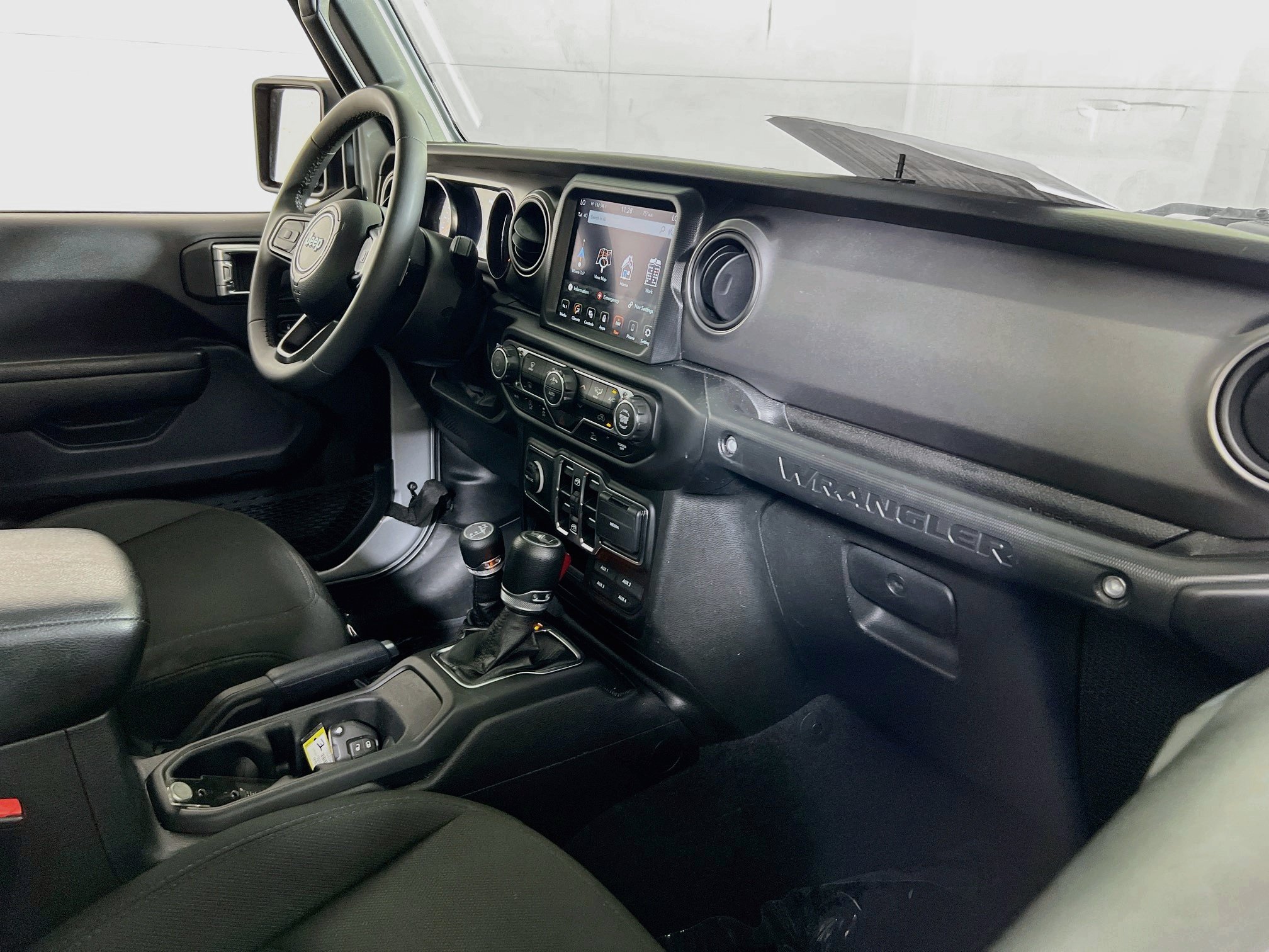 Used 2023 Jeep Wrangler Unlimited Sport AWD/4WD image 27