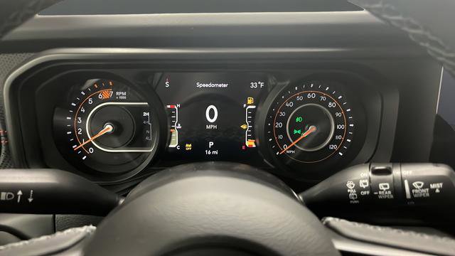 New 2026 Jeep Wrangler Unlimited Rubicon w/ Steel Bumper Group image 21