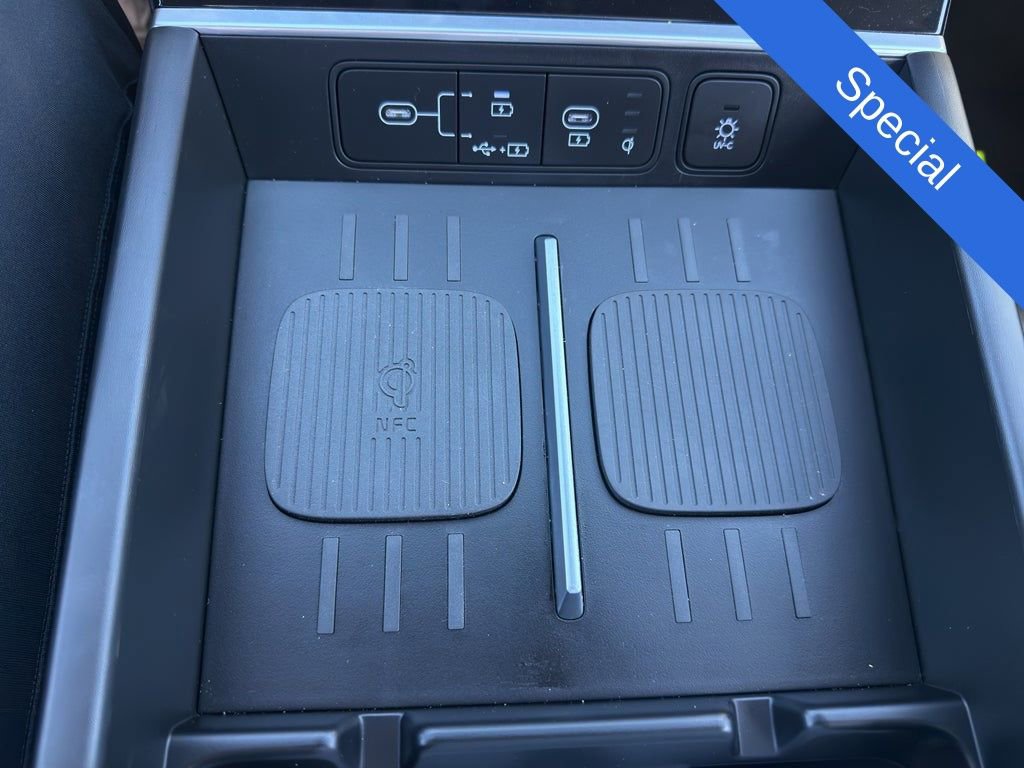 Used 2024 Hyundai Santa Fe Limited image 18