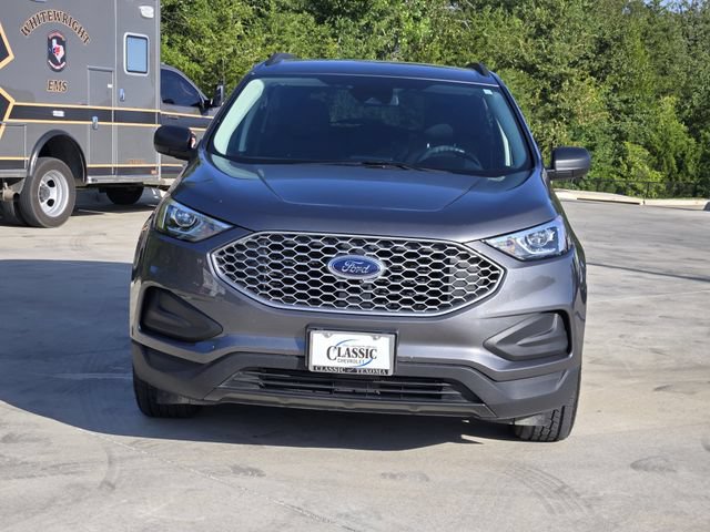 Used 2023 Ford Edge SE AWD/4WD image 3