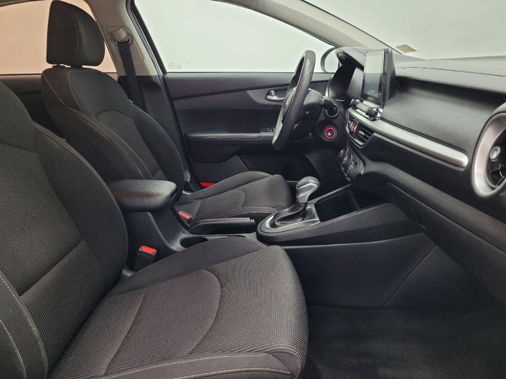 Used 2020 Kia Forte LXS FWD image 21