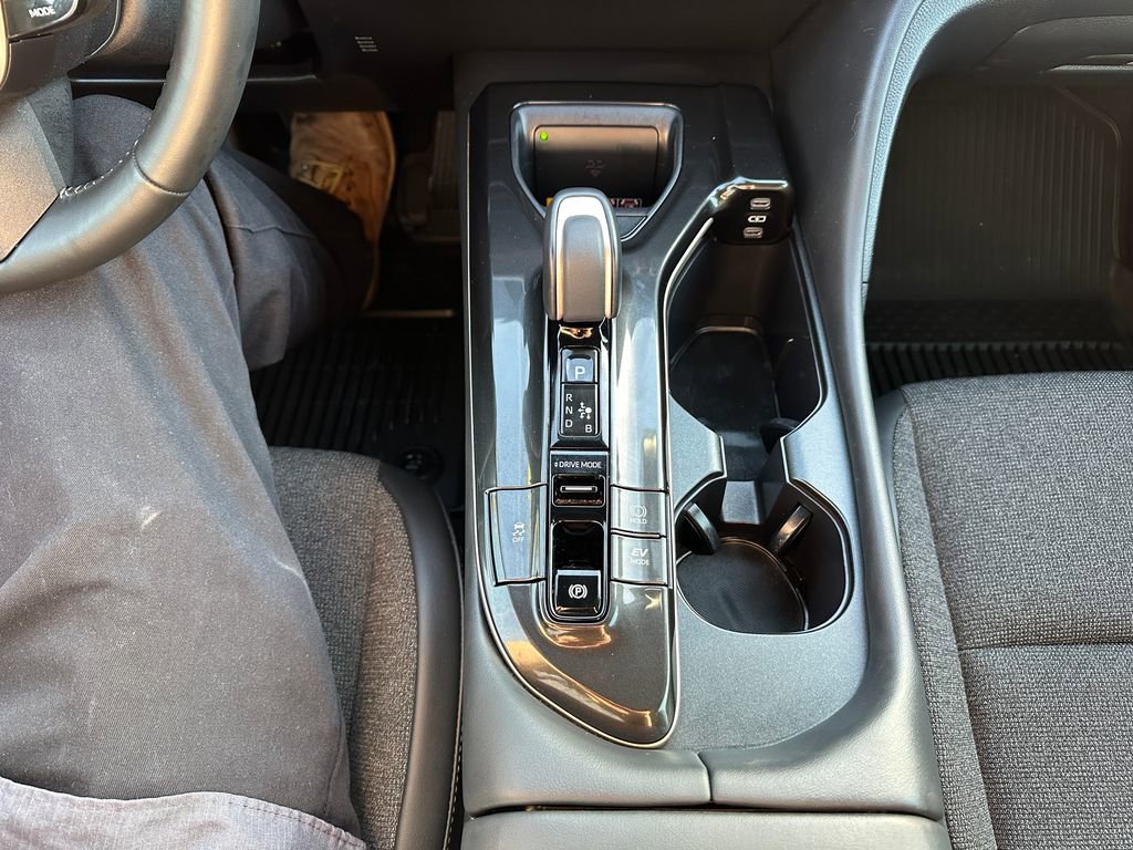 Used 2024 Toyota Crown XLE image 16