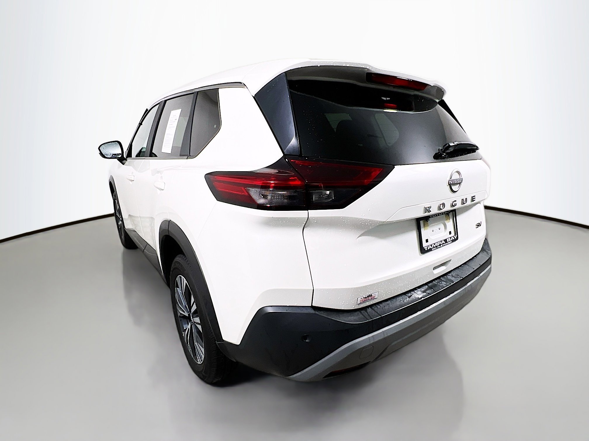 Used 2023 Nissan Rogue SV image 8