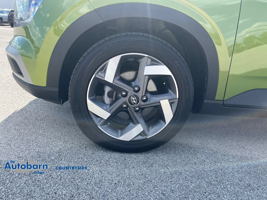 Used 2023 Hyundai Venue SEL w/ Cargo Package FWD image 26