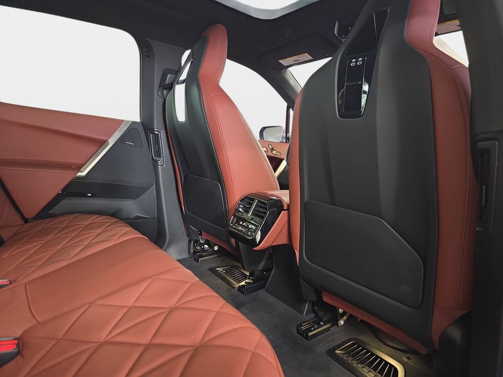 Certified 2023 BMW iX xDrive50 w/ Premium Package image 16