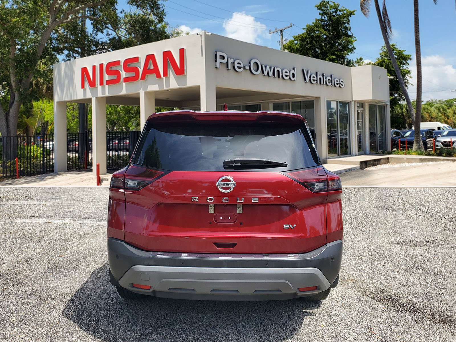 Used 2021 Nissan Rogue SV image 5