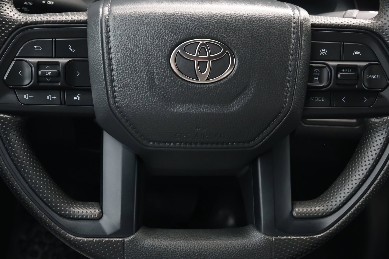 Used 2025 Toyota Tacoma SR5 RWD image 17