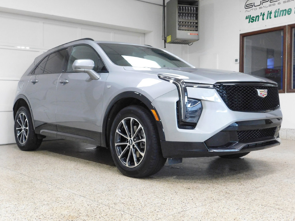 Used 2024 Cadillac XT4 Sport AWD/4WD image 3