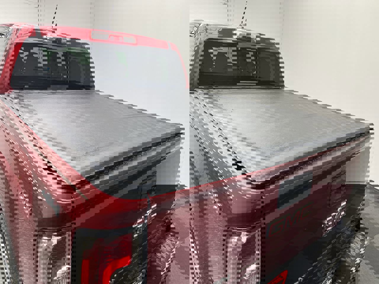 Used 2017 GMC Canyon SLT w/ Driver Alert Package image 30