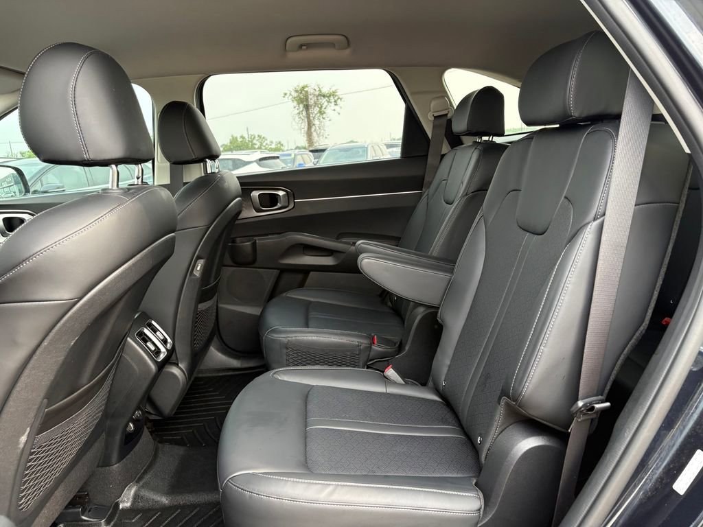 Certified 2022 Kia Sorento S FWD image 14