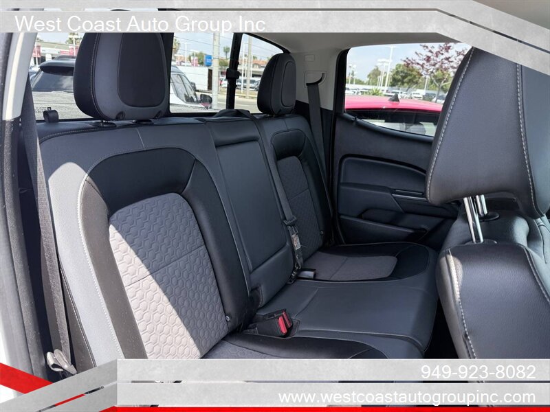 Used 2017 Chevrolet Colorado Z71 AWD/4WD image 10