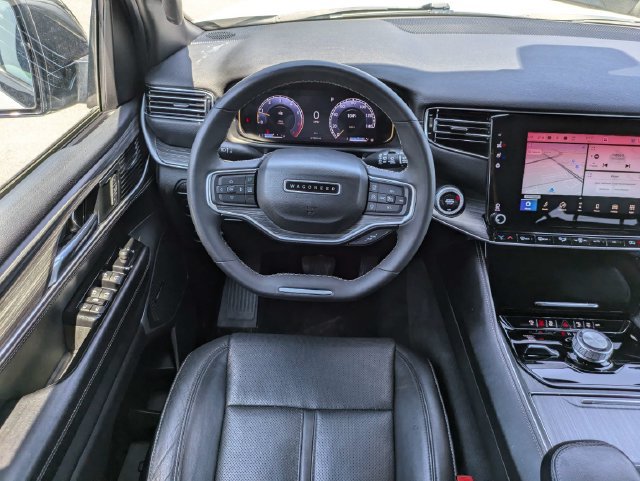 Used 2024 Jeep Wagoneer L Series II w/ Flexible Seating Group AWD/4WD image 22