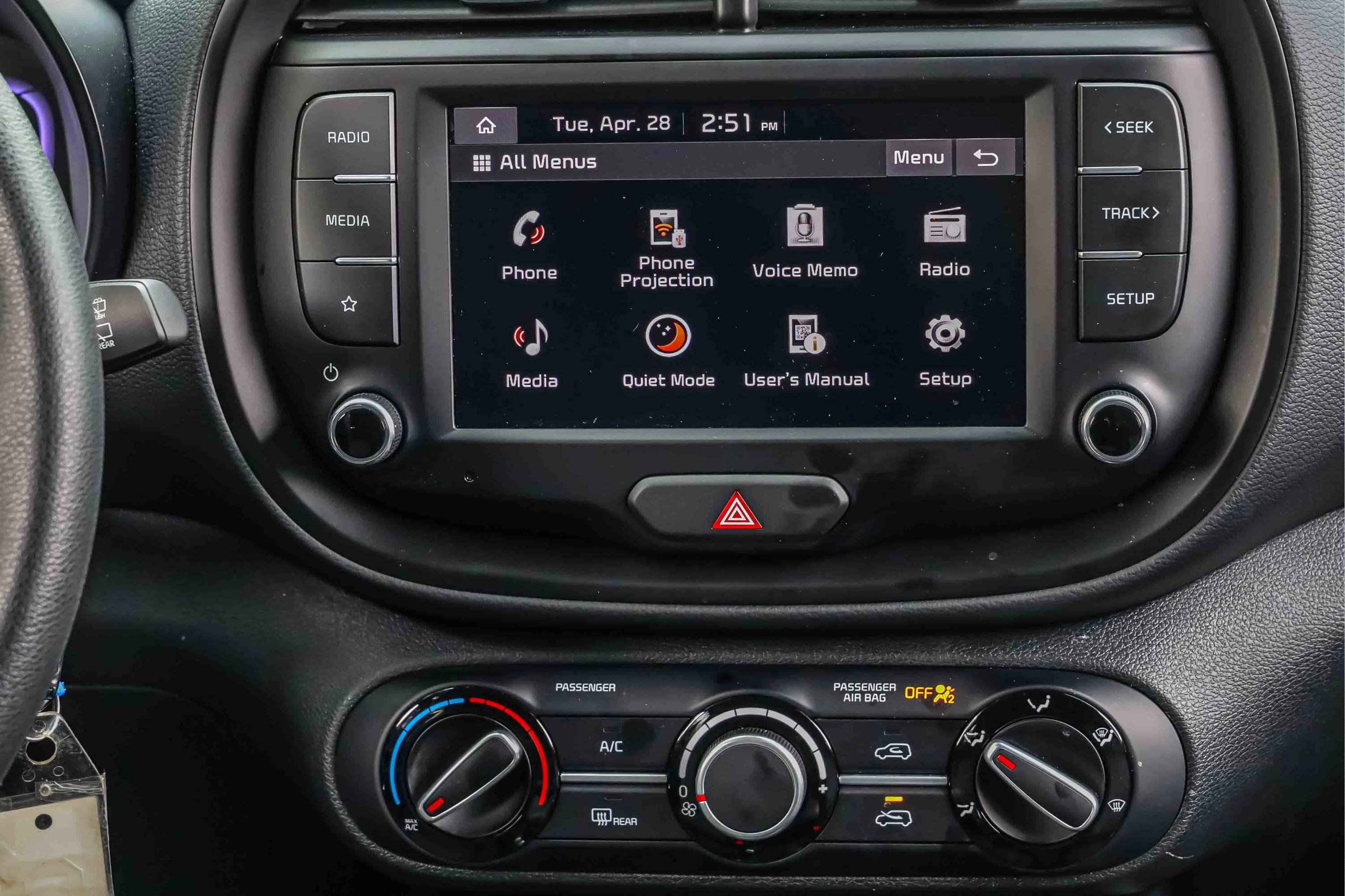Certified 2025 Kia Soul LX w/ LX Technology Package FWD image 12