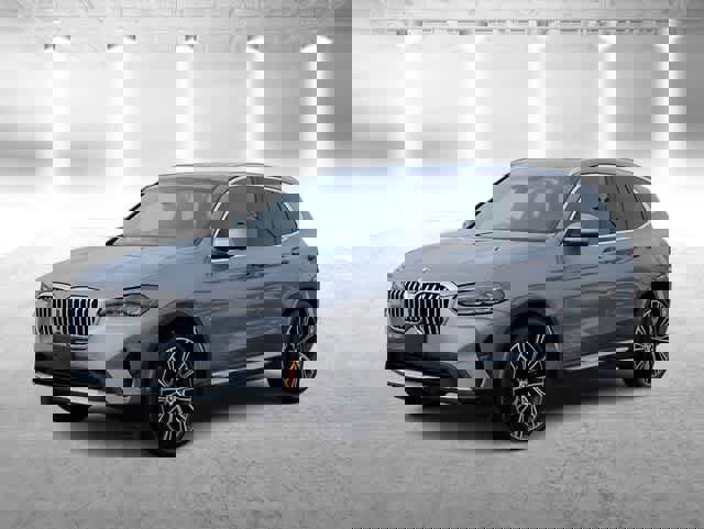 Used 2023 BMW X3 xDrive30i image 4