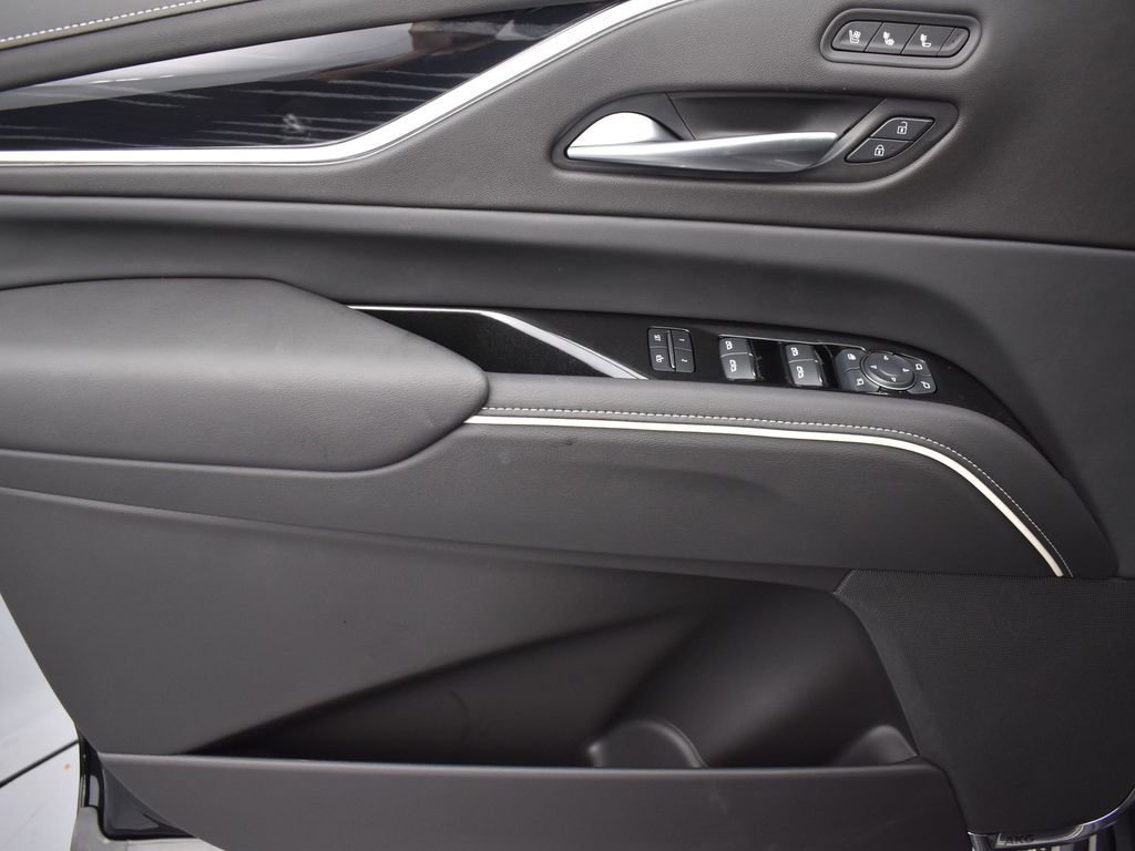 Certified 2024 Cadillac Escalade ESV Premium Luxury w/ Performance Package image 10