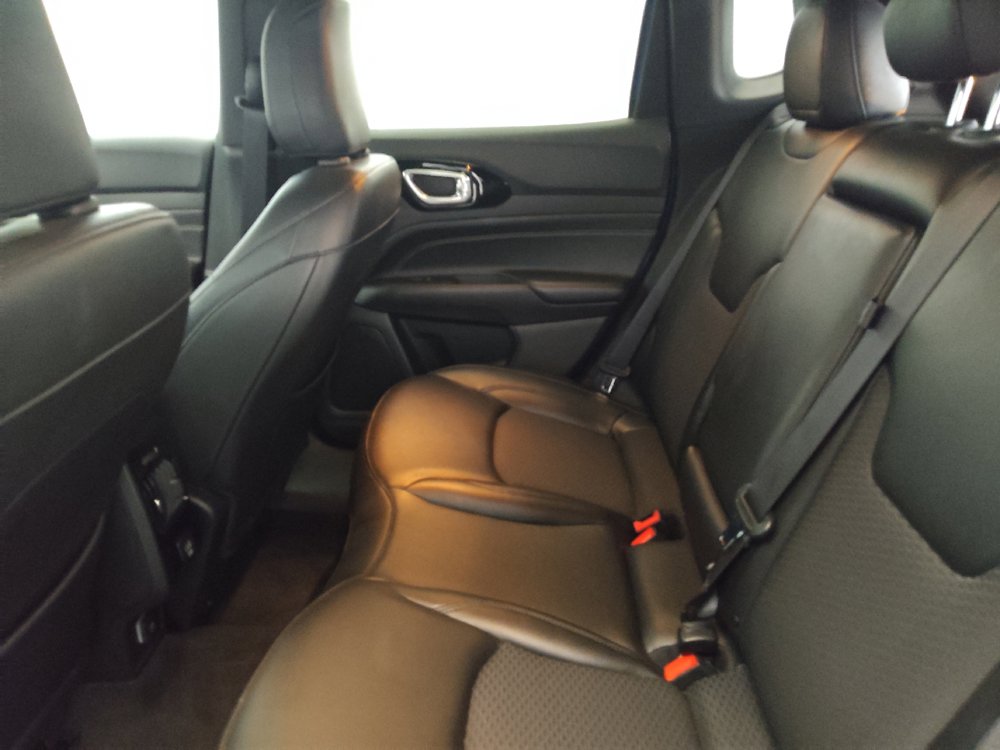 Used 2022 Jeep Compass Latitude FWD image 18