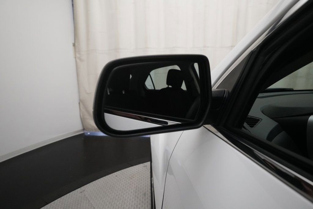 Used 2015 Chevrolet Equinox LS image 23