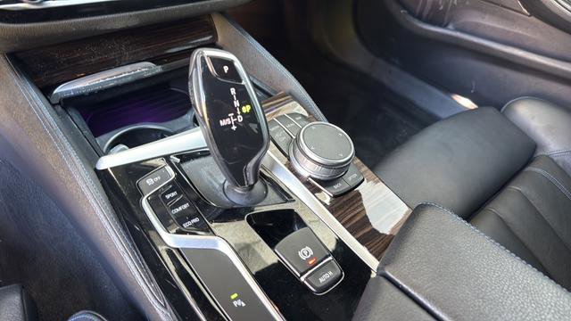 Used 2020 BMW 540i w/ M Sport Package RWD image 21