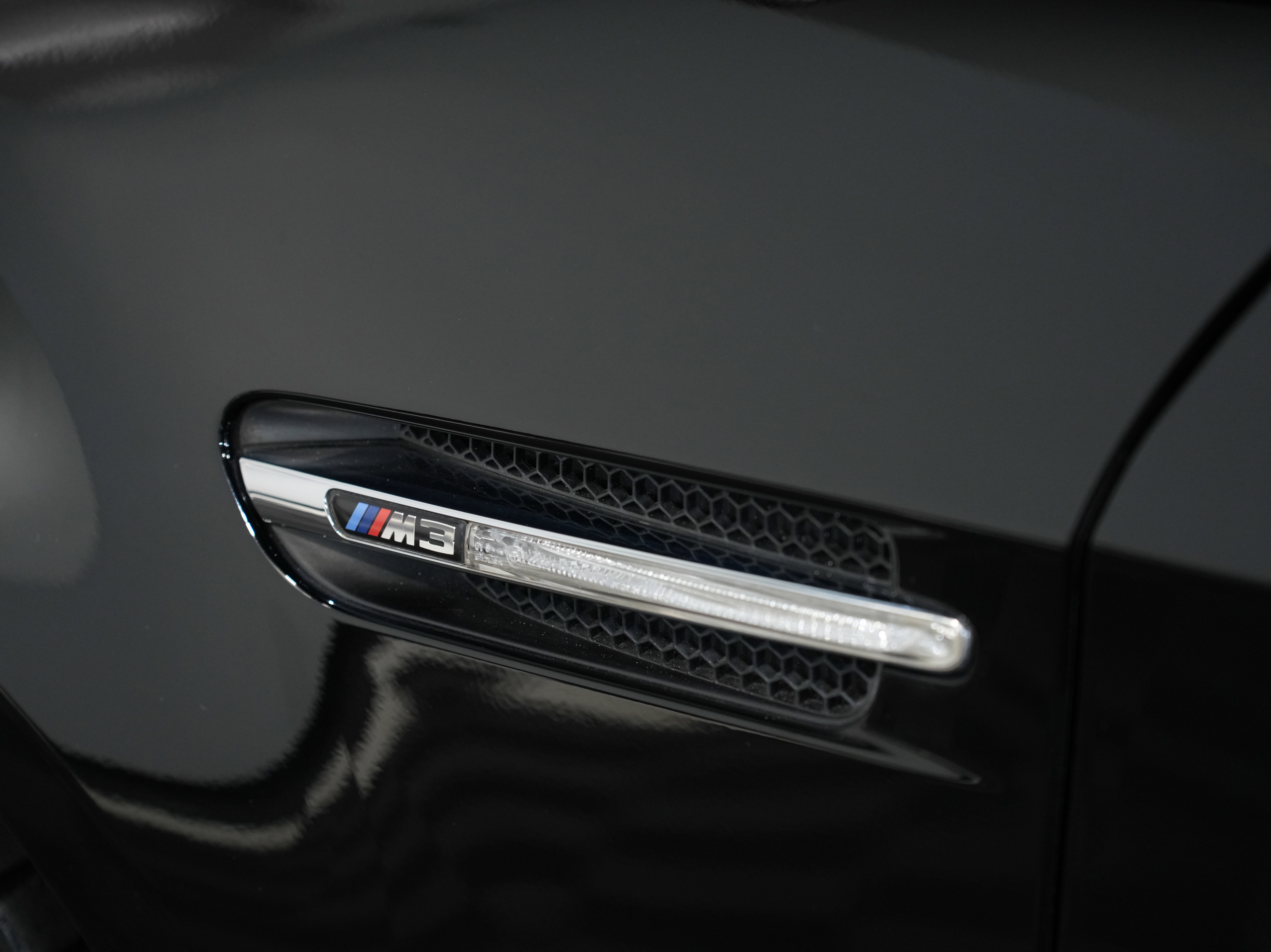 Used 2011 BMW M3 Sedan image 20