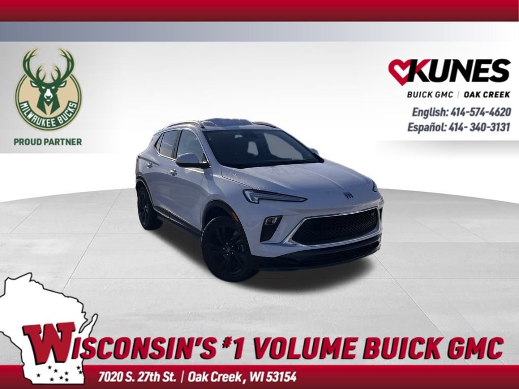 Used 2024 Buick Encore GX Sport Touring image 1