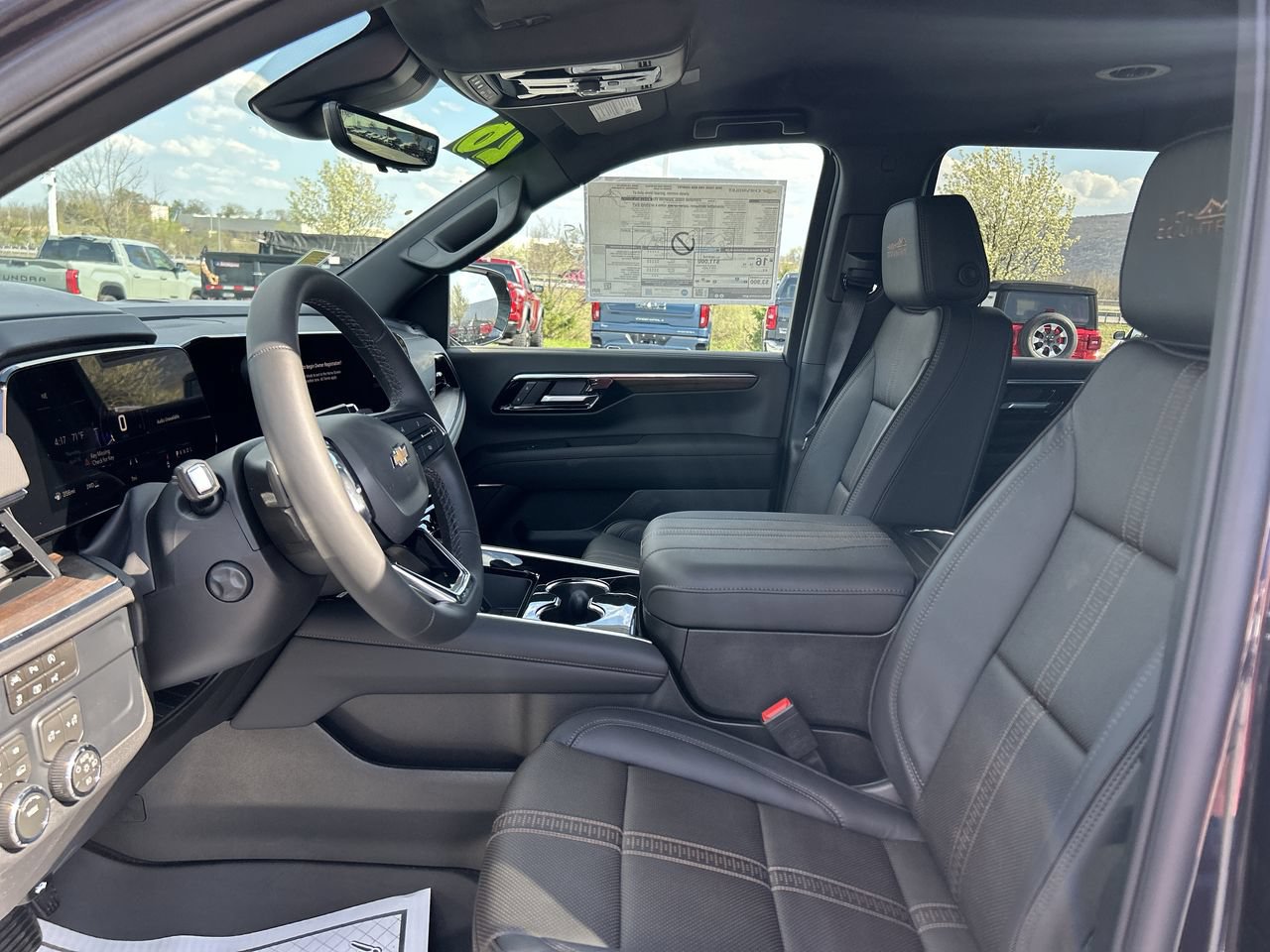 New 2026 Chevrolet Tahoe High Country AWD/4WD image 22
