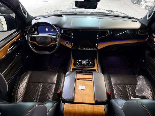 Used 2022 Jeep Grand Wagoneer Series III image 10