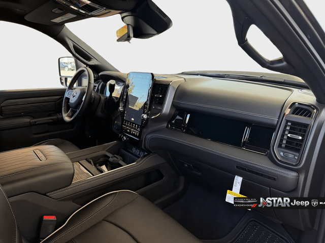 Used 2025 RAM 2500 Limited AWD/4WD image 18
