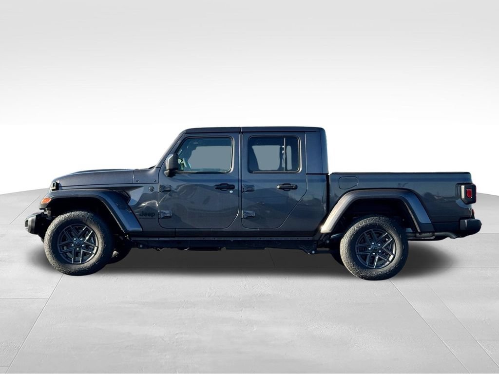 New 2026 Jeep Gladiator Sport AWD/4WD image 4