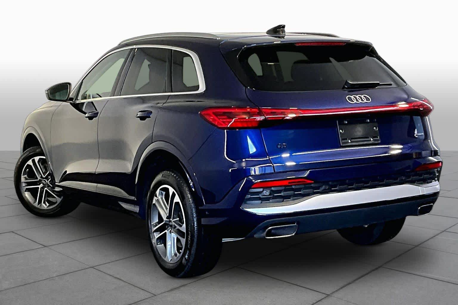 Used 2025 Audi Q5 Premium Plus w/ Premium Plus AWD/4WD image 12