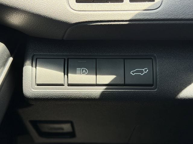New 2026 Toyota C-HR AWD/4WD image 22