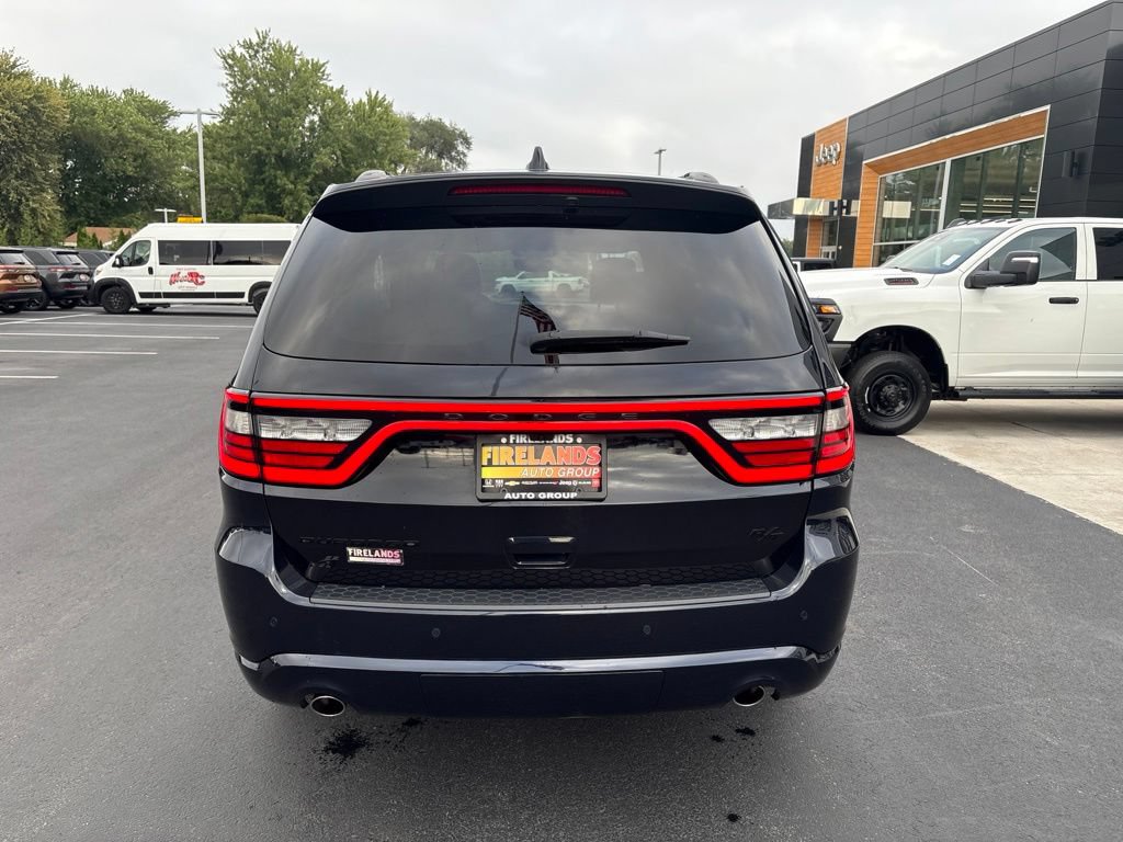 Used 2023 Dodge Durango R/T w/ Blacktop Package AWD/4WD image 4