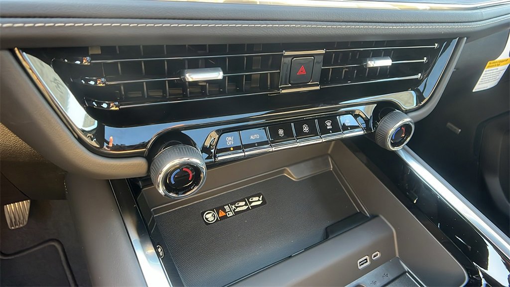 New 2026 Chevrolet Tahoe Premier w/ Sun And Tow Package image 27