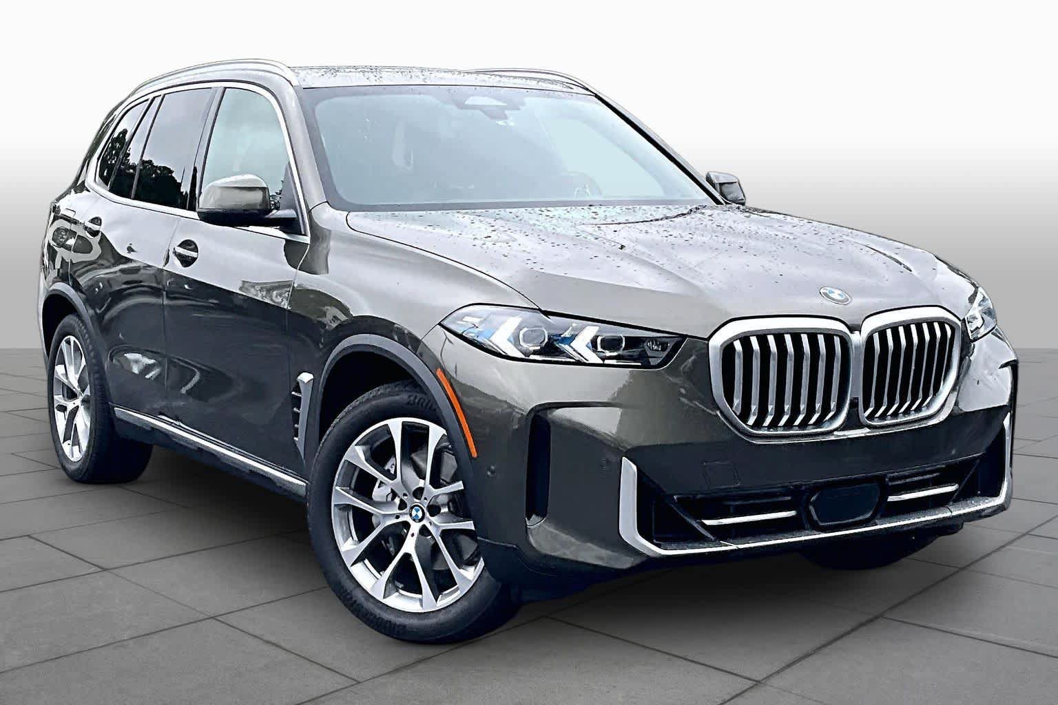 Used 2026 BMW X5 xDrive40i w/ Premium Package AWD/4WD image 3
