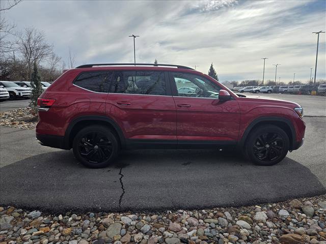Certified 2022 Volkswagen Atlas SE w/ Panoramic Sunroof Package image 6