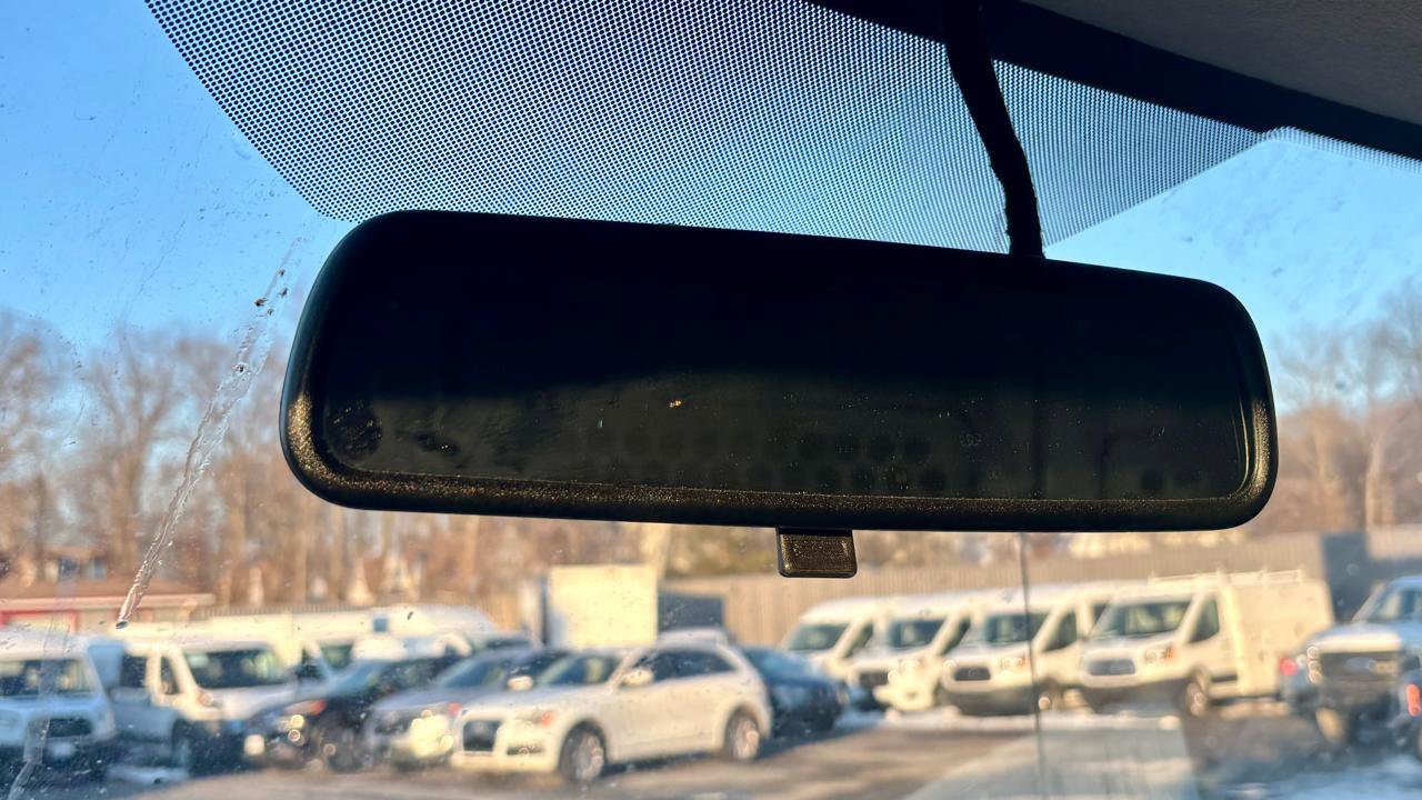 Used 2022 Chevrolet Express 2500 RWD 2500 135 w/ Driver Convenience Package image 21