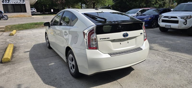Used 2012 Toyota Prius Three FWD image 3