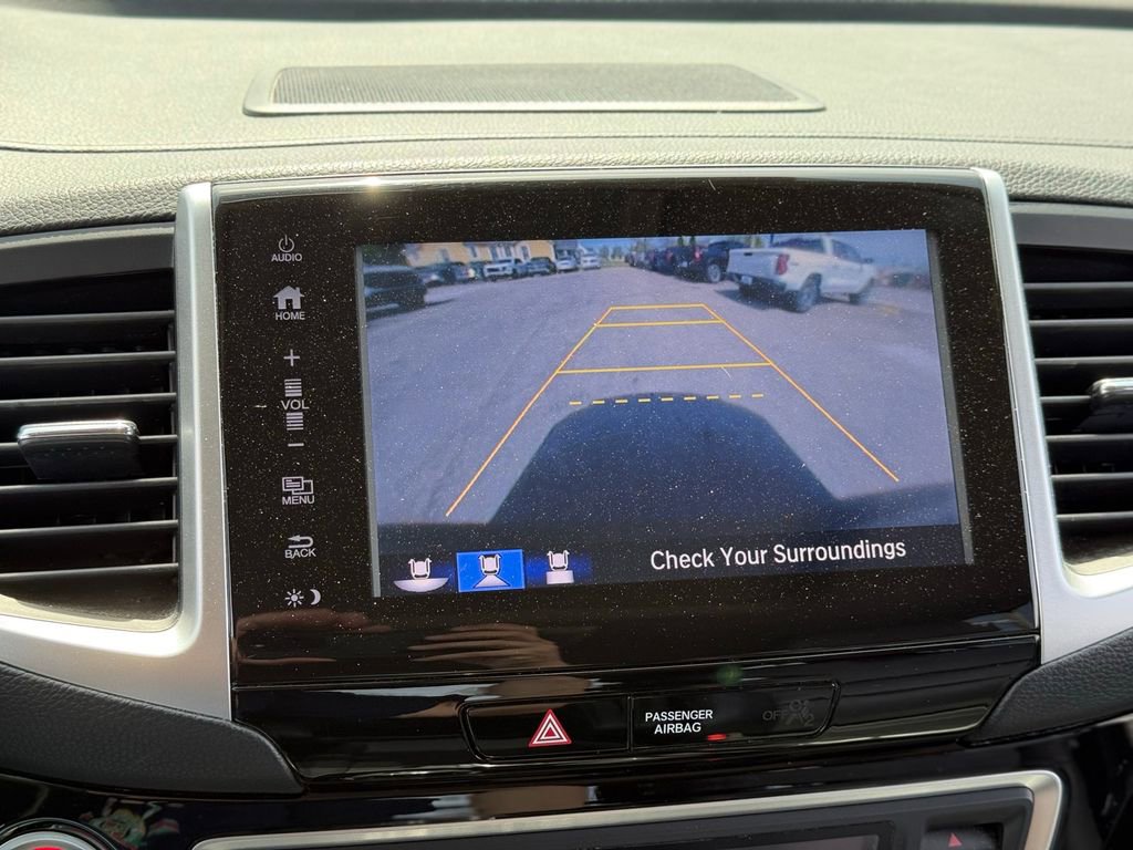 Used 2017 Honda Pilot Touring image 27
