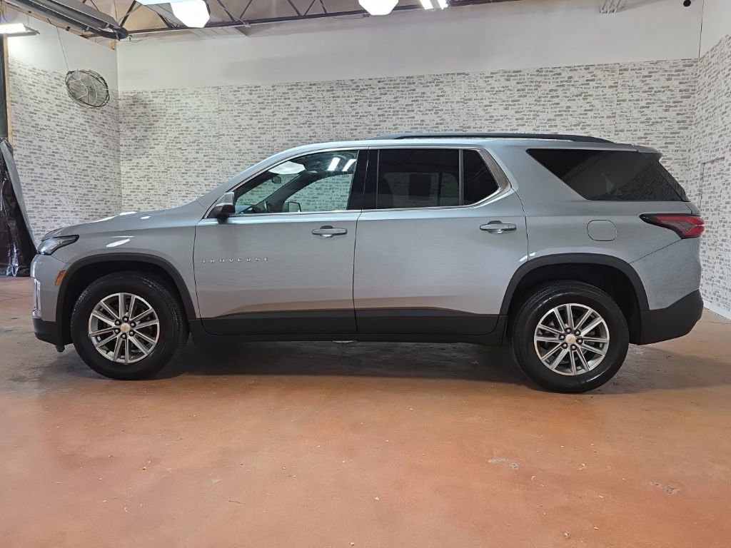 Used 2023 Chevrolet Traverse LT AWD/4WD image 4