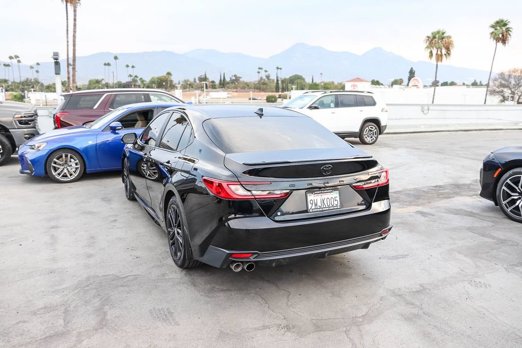 Used 2026 Toyota Camry SE w/ Convenience Package FWD image 7