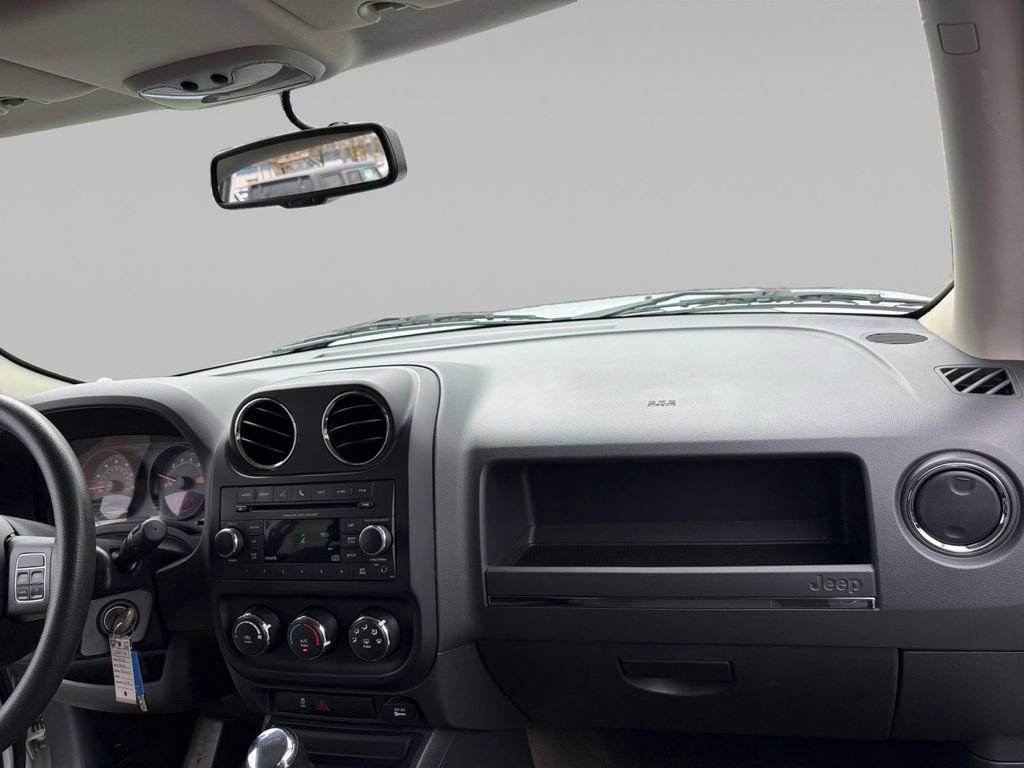 Used 2016 Jeep Patriot Sport image 19