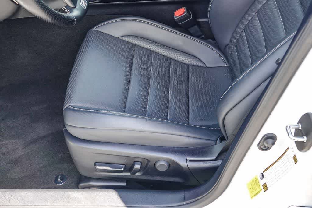 Used 2024 Lexus IS 350 F Sport RWD image 18