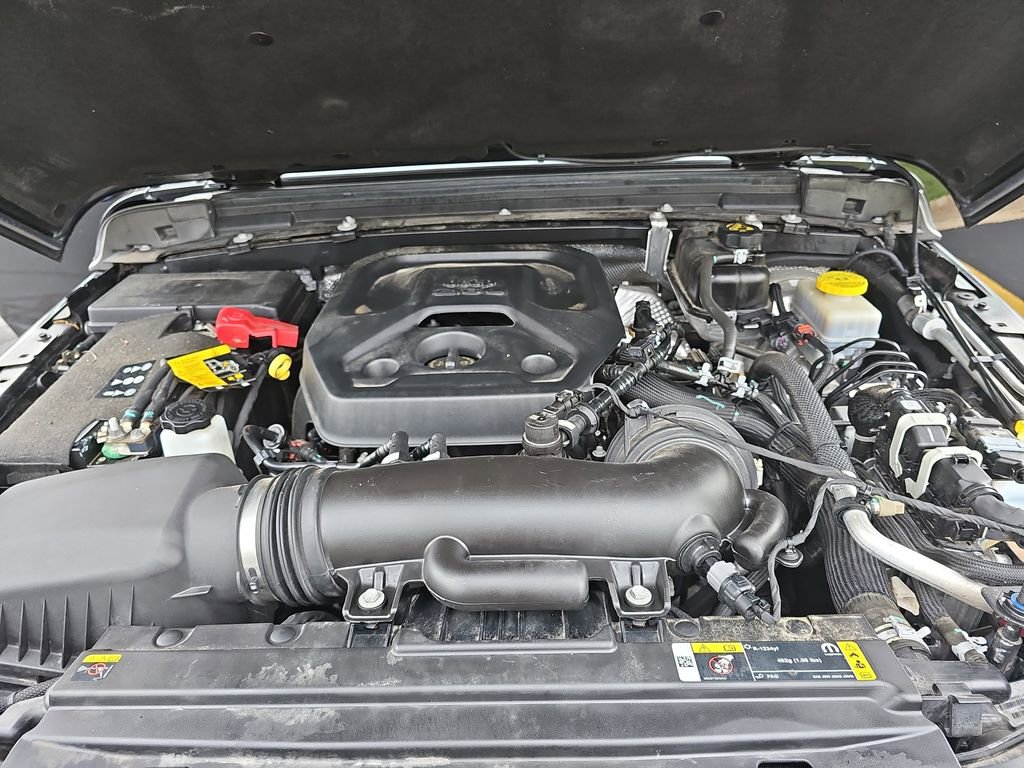 Certified 2024 Jeep Wrangler Sahara image 28