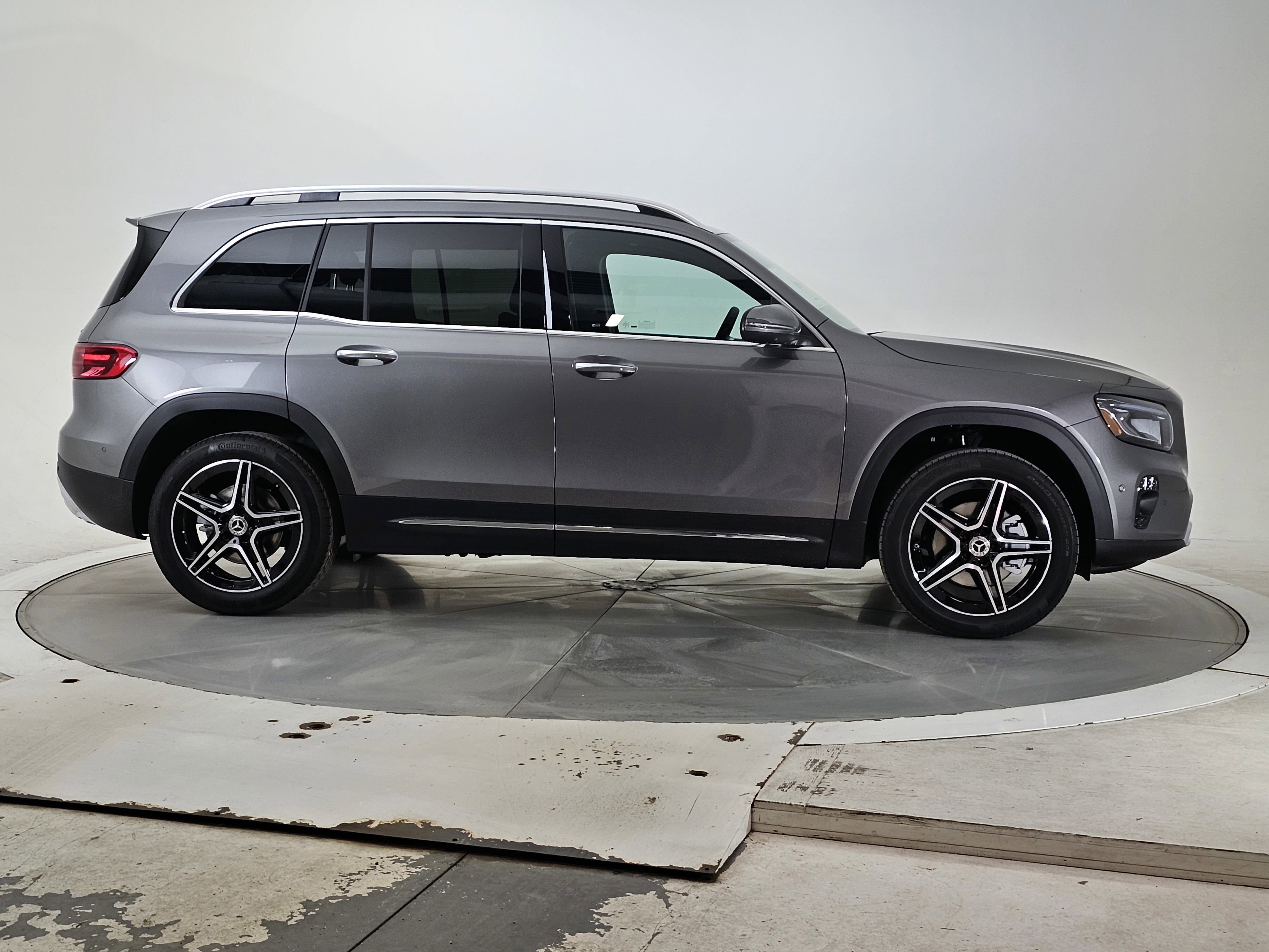 New 2026 Mercedes-Benz GLB 250 4MATIC video 2