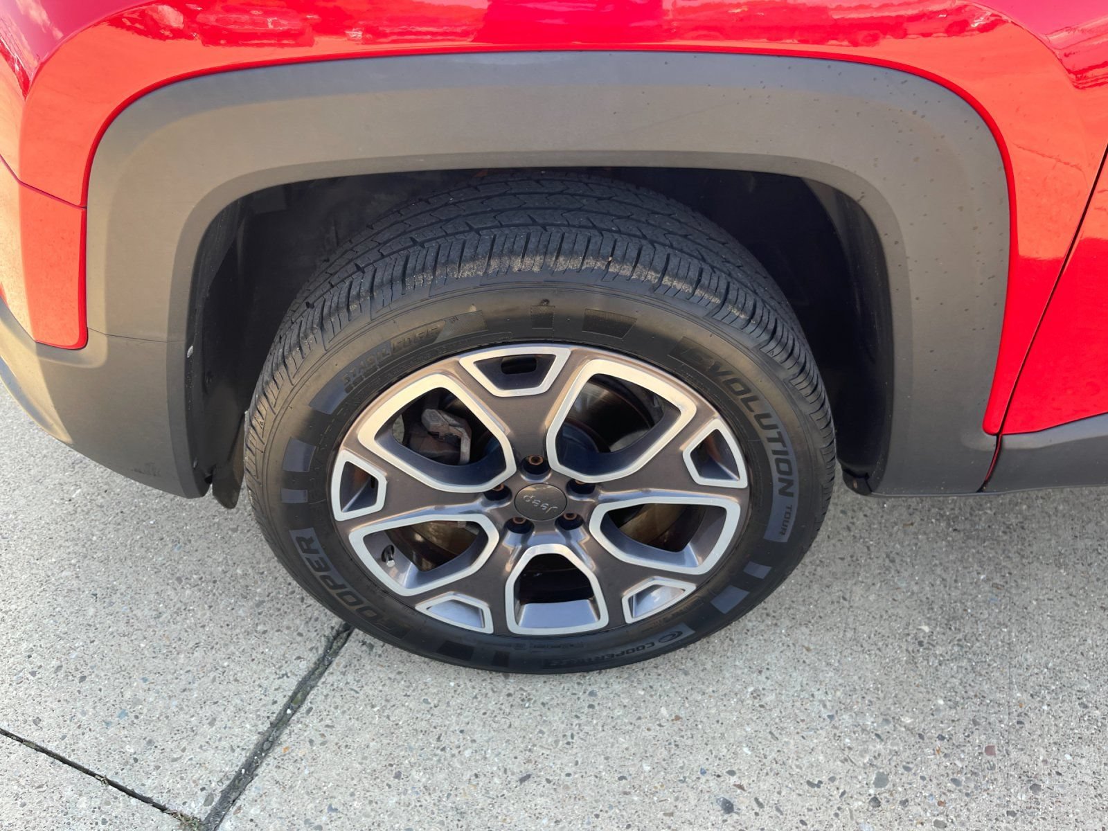 Used 2015 Jeep Renegade Limited AWD/4WD image 18