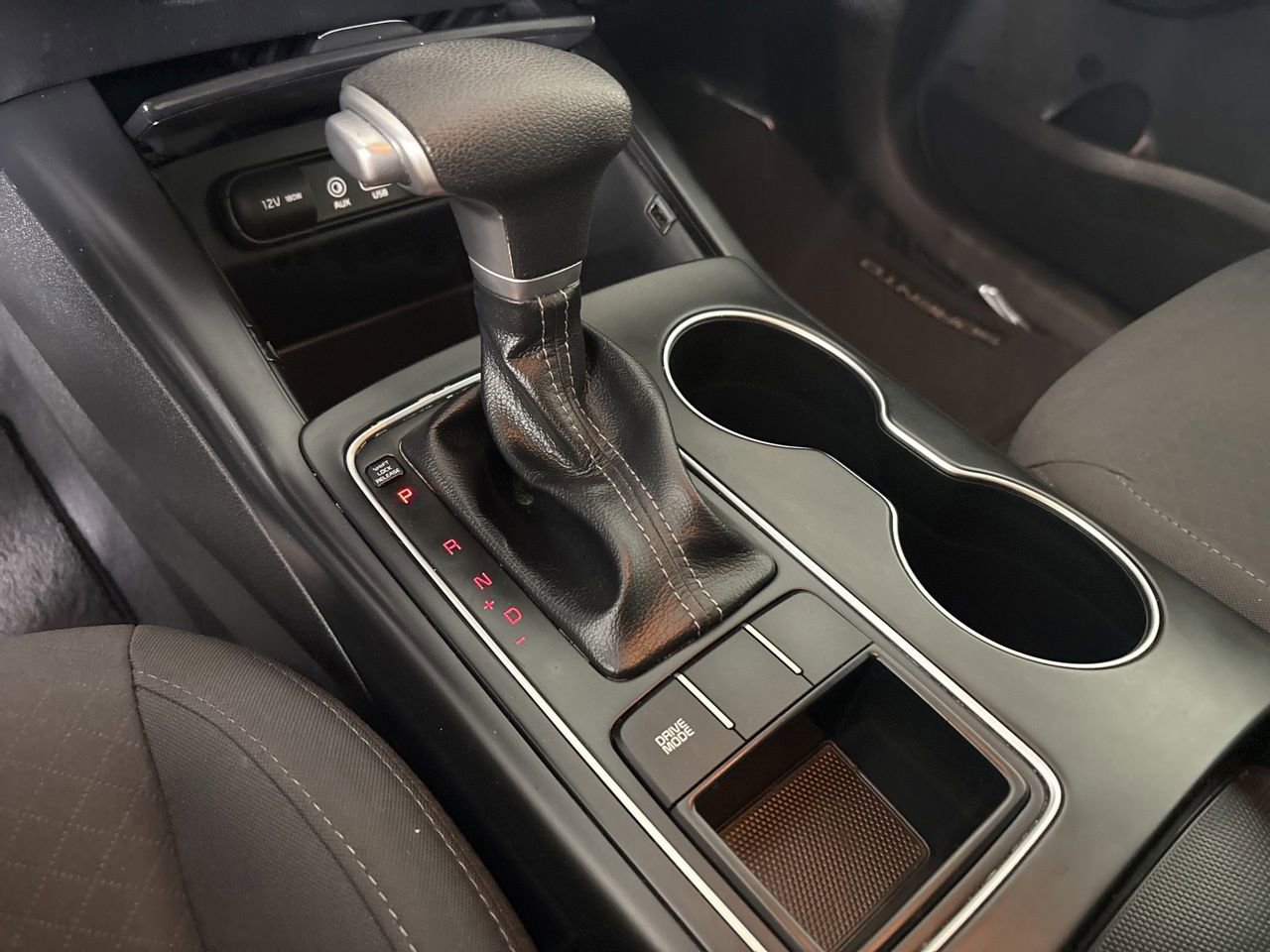 Used 2020 Kia Sorento LX image 18