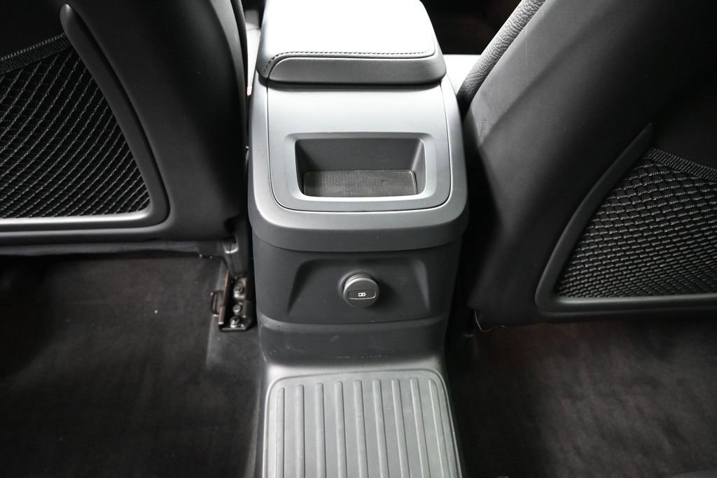 Used 2023 Volvo XC60 T8 Plus AWD/4WD image 15