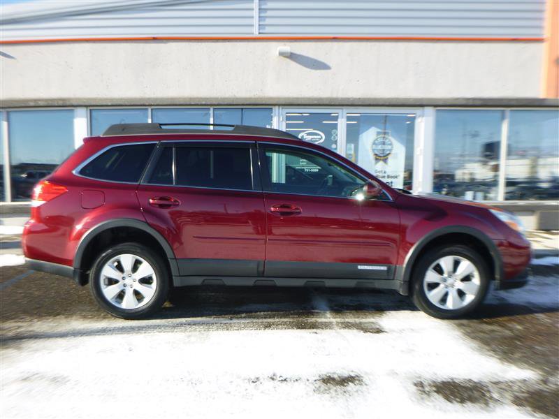 Used 2011 Subaru Outback 2.5i Premium image 4
