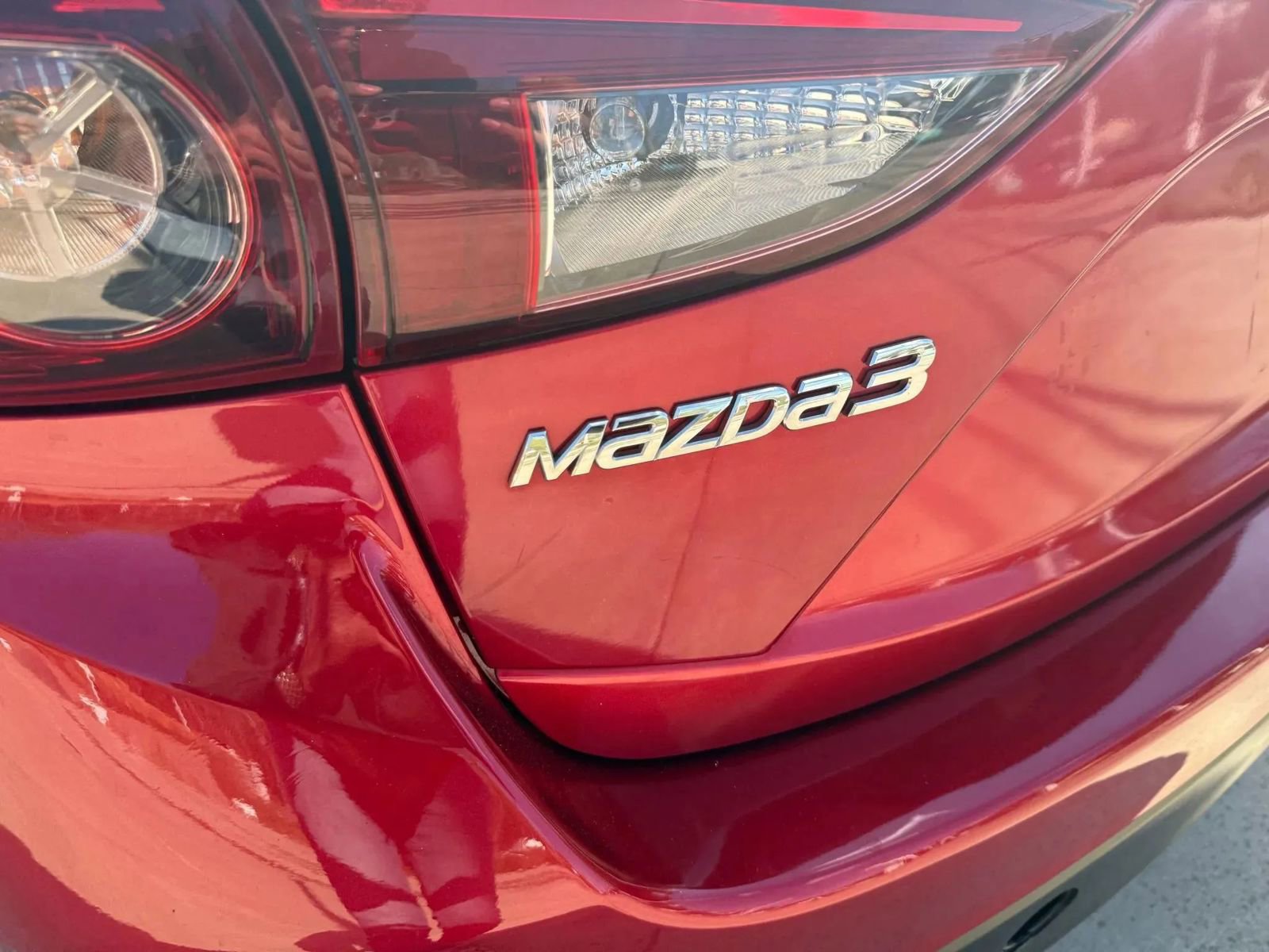 Used 2014 MAZDA MAZDA3 i Sport image 12